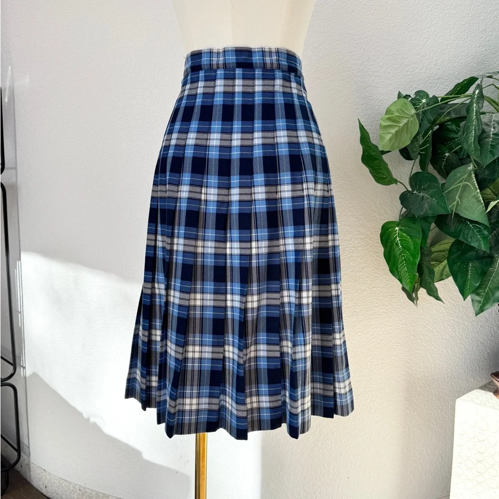 Lands' End Blue Black White Plaid Pleated A-Line Knee Skirt 2 - Picture 2 of 3